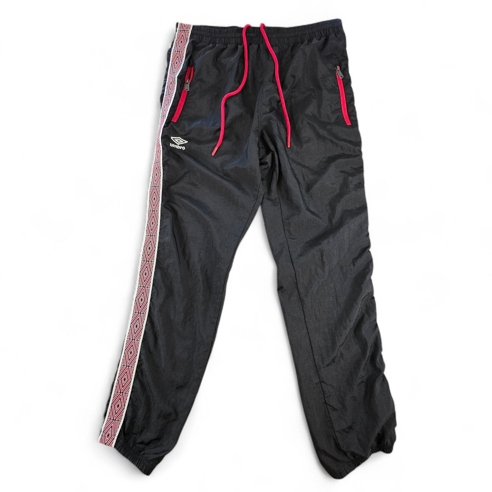 Vtg Umbro Premier Nylon Track Pants Men's Size Large Retro Y2K Style Athleisure
